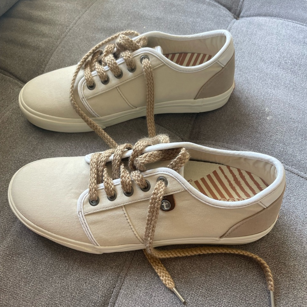 Taos sneakers